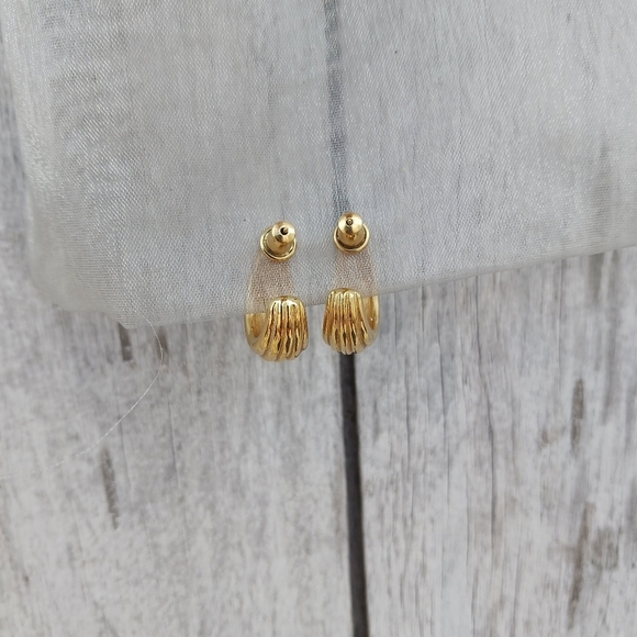 Vintage Monet Gold Tone Stud Hoop Earrings, Stripe Texture Design, Signed - Picture 4 of 6